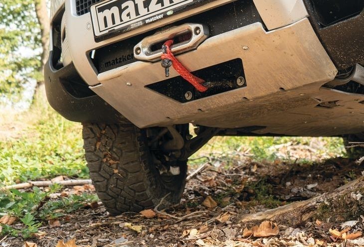 Front underbody guard for New Defender 110 with built-in winch 4,300 kg 