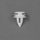 Clip for tailgate / rear end door lining for Land Rover Defender from MY2002