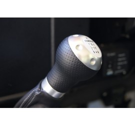 Gear knob, 5 speed manual with leather boot for Defender TD5