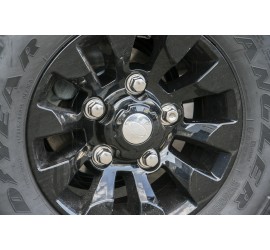 Wheel nut for alloy rim for Land Rover